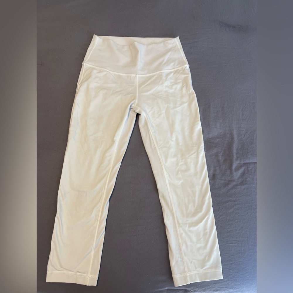 White cropped lululemon leggings